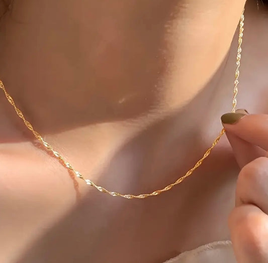 Pozłacany łańcuszek ze stali nierdzewnej – subtelny blask na każdy dzień