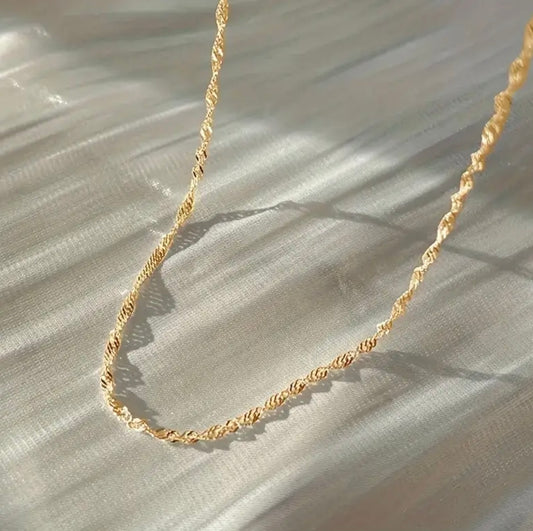 Pozłacany łańcuszek ze stali nierdzewnej – subtelny blask na każdy dzień